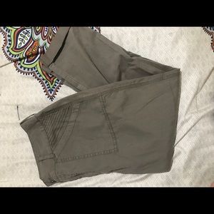 FOREVER 21 Green Cropped Cargo Pants